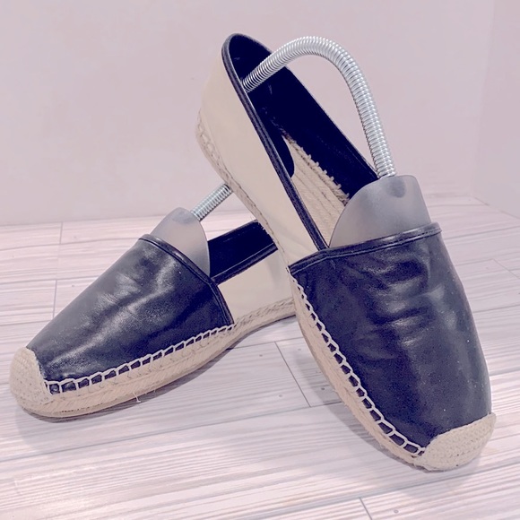 Super cute Vince Camuto Disti Laser Flat Espadrille SZ 8.5 - Picture 2 of 9